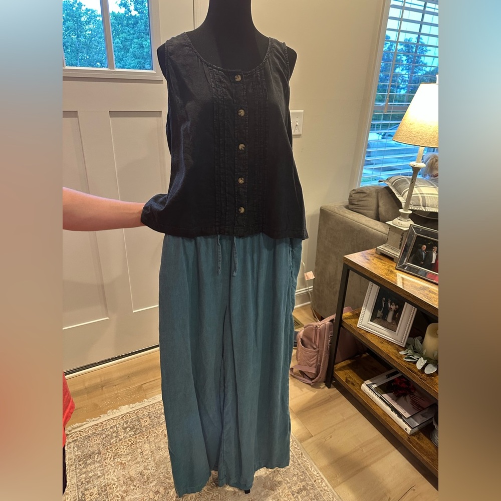 Wonderly Black Textured Fabric outfit- XL